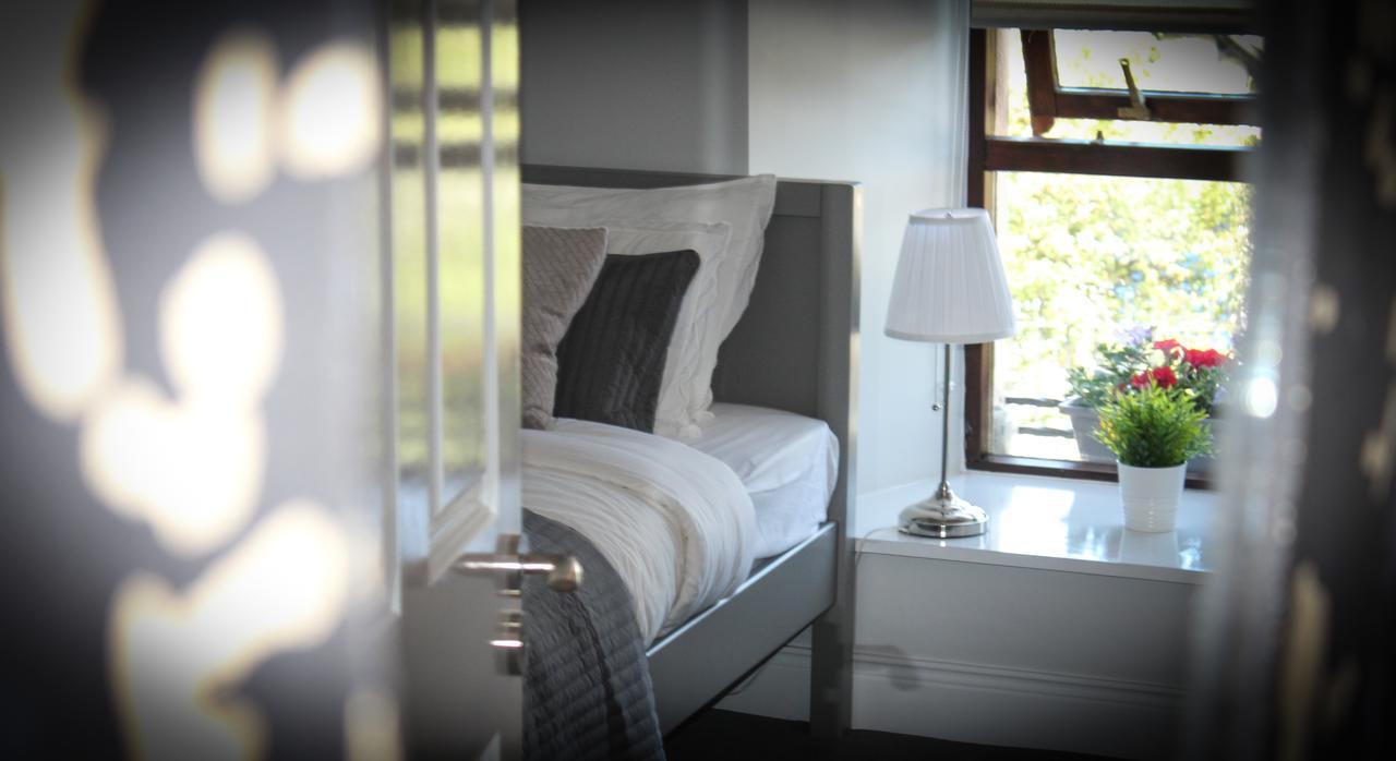 The Enniskerry Inn Bagian luar foto