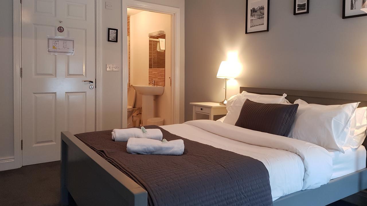 The Enniskerry Inn Bagian luar foto