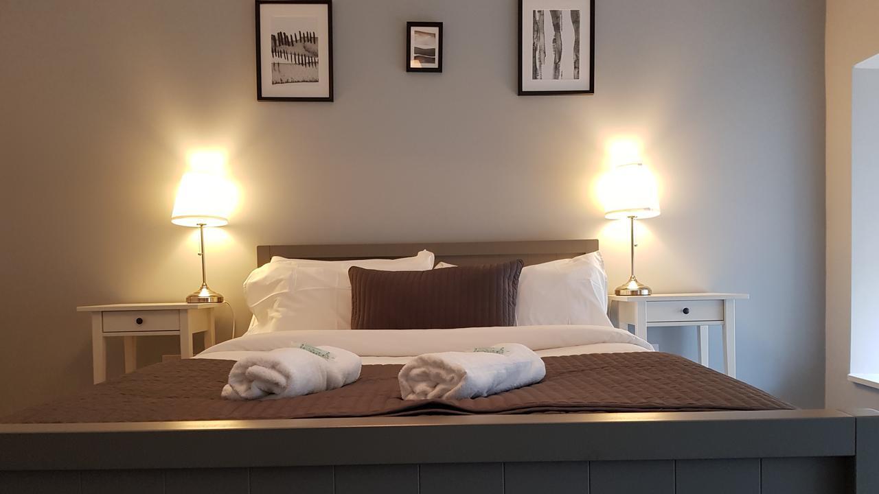 The Enniskerry Inn Bagian luar foto